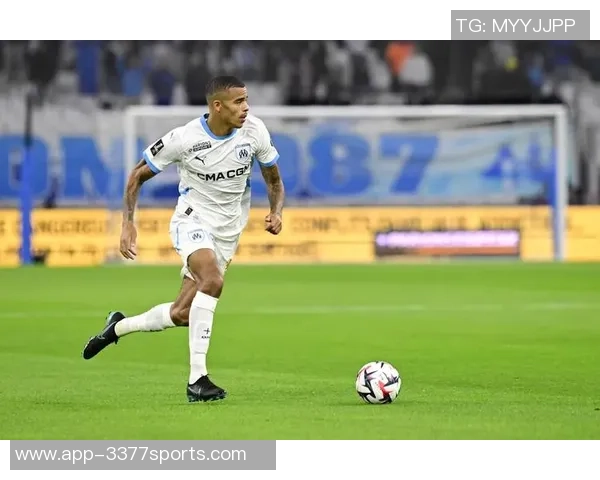 马赛5-1狂胜尼斯登顶法甲格林伍德梅开二度奥巴梅扬助攻闪耀