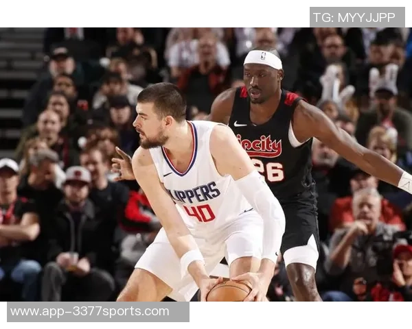 快船三巨头同场14分钟展现默契轻松净胜对手3分